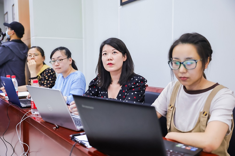 YANG2024_副本.jpg YANG2024_副本.jpg